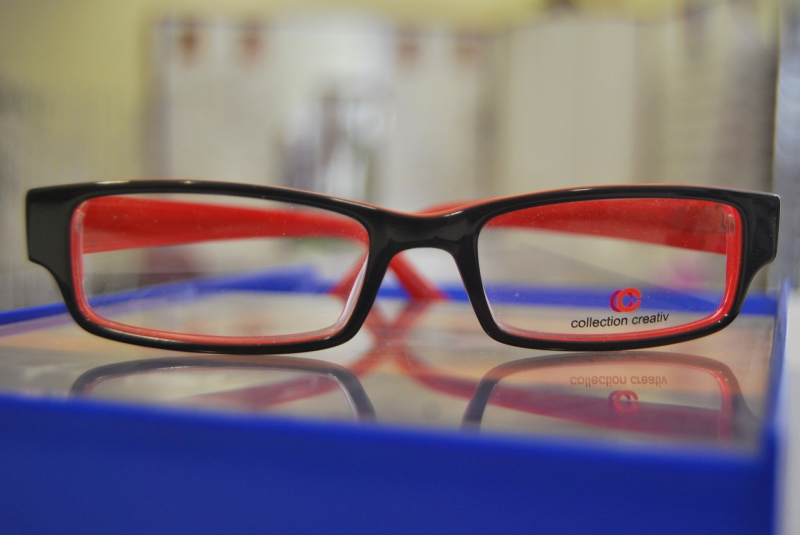 opticien-OPIO-min_view-sight-lens-frame-optics-spectacles-1141012-pxhere.com